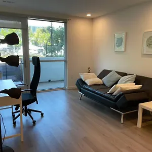 Luxurious Bardeen New Port Beach 1 Bedroom Apartment